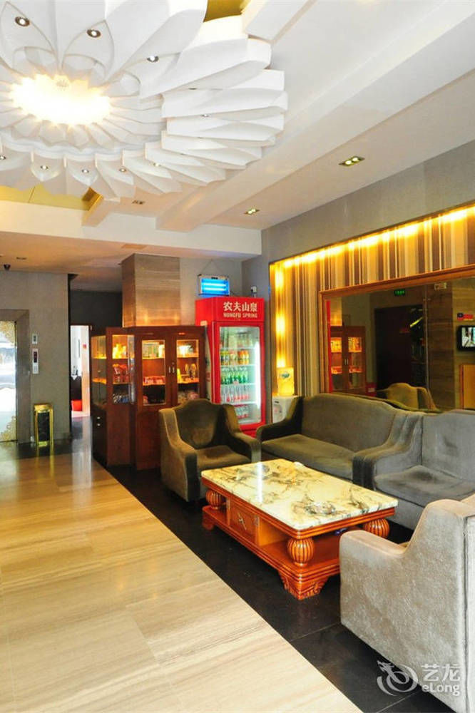 Motel 168 Hefei Changjiang Road Amber Resort Branch Buitenkant foto