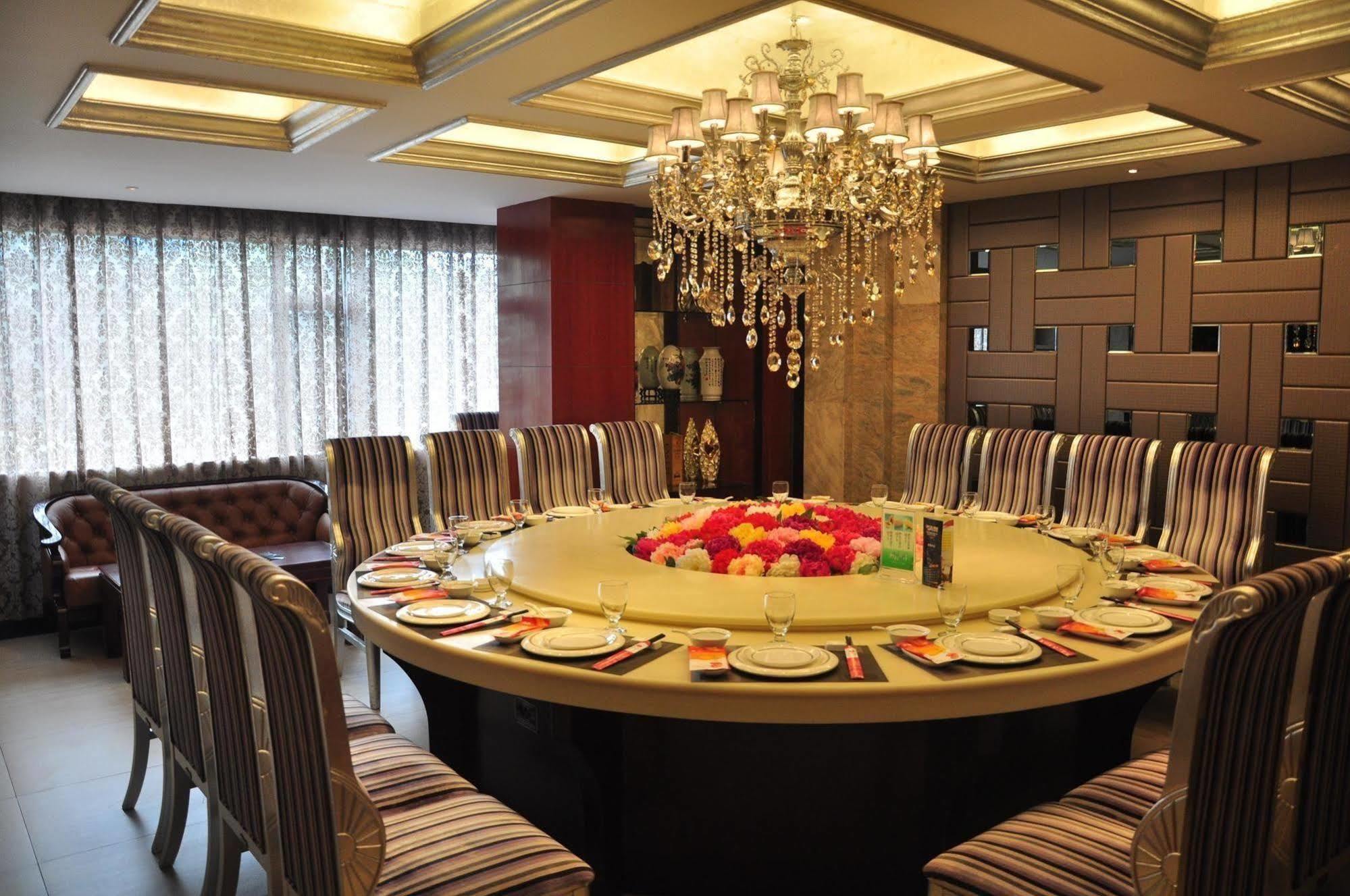 Motel 168 Hefei Changjiang Road Amber Resort Branch Buitenkant foto